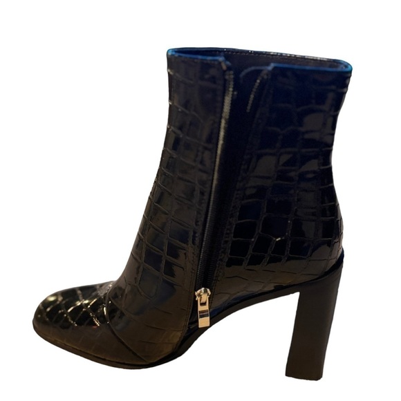 Glamorous Platform Croc Boots - Picture 5 of 9